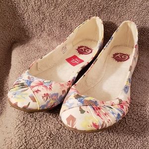 Cute Floral Ballet Flats